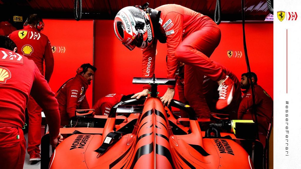 Last car is on the grid Ferrari