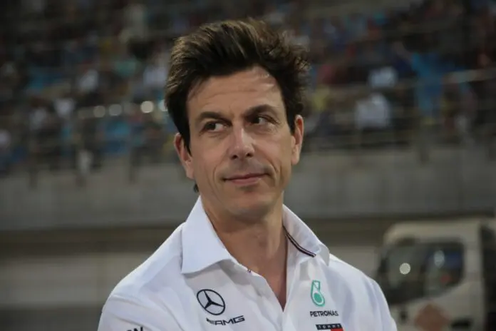 Wolff: Mercedes resta in F1 solo se più efficiente…