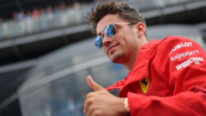 L'ultima parola alla Ferrari: Leclerc vuole Vettel