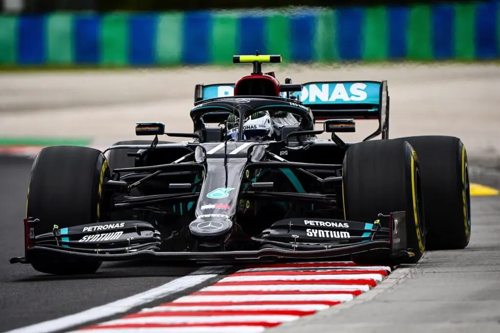 Gp Ungheria 2020 - Mercedes: Hamilton ne fa 90,  Bottas resta in scia