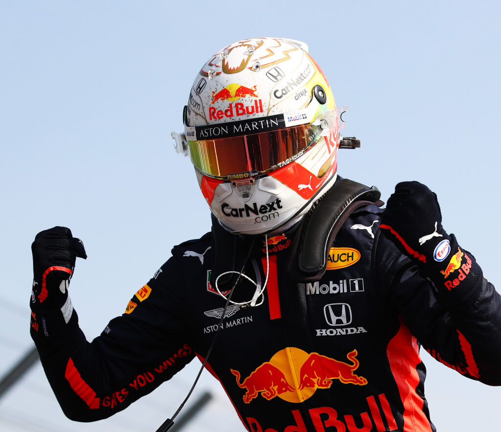 Mercedes: Hamilton è il presente, Verstappen potrebbe essere il futuro