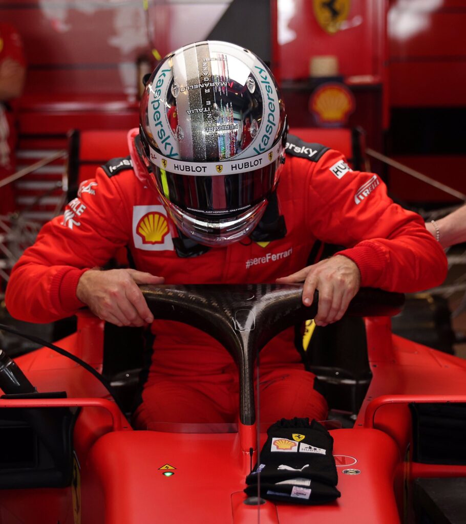Vettel dubbioso: “Parecchio lavoro da fare...”
