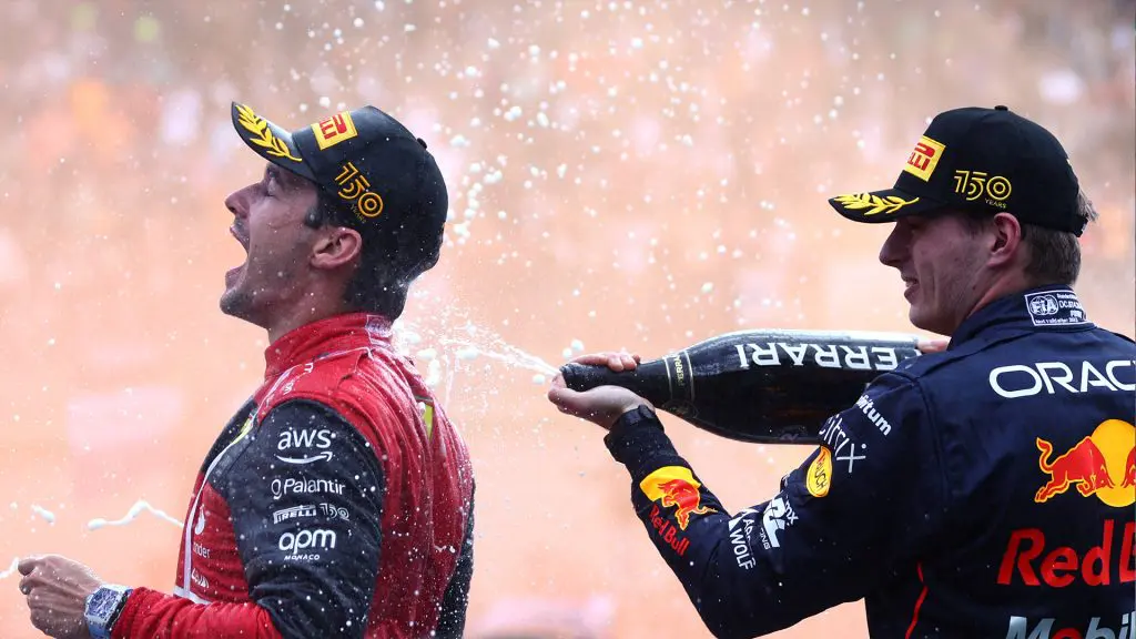 F1 - Verstappen festeggia secondo posto di Red Bull in Austria