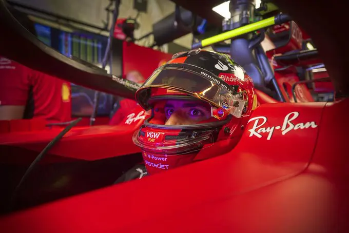 Carlos Sainz (Ferrari SF-23)